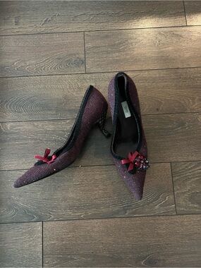 Pointed Toe Burgundy Tweed Heels with Bow and Jewel Accent